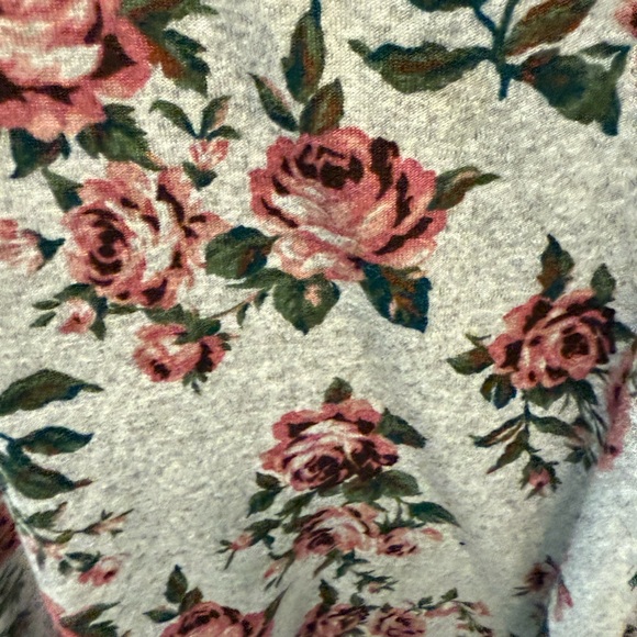 Terra & Sky Rose Floral Print Top Shirt with Ruffle Detail 1X 16W 18W - Picture 5 of 10